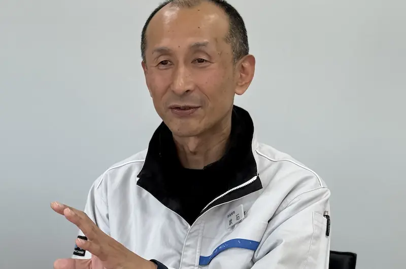 品質保証室の武石さん
定年再契約後もスキルアップを続ける